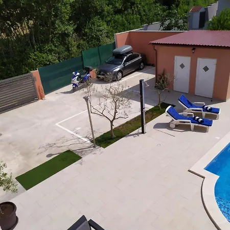 Hébergement de vacances House Monte Cherpo Pula