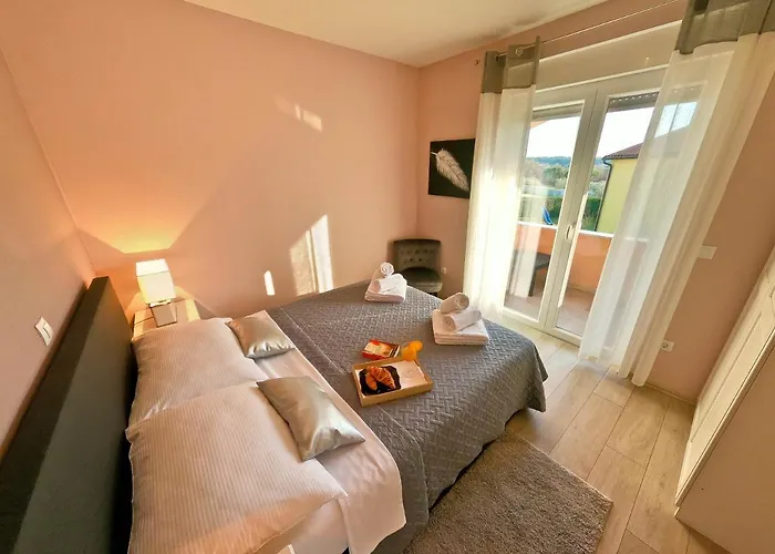 House Monte Cherpo Πούλα