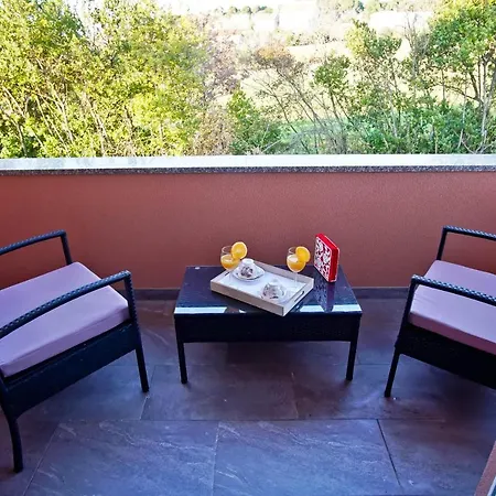 Semesterbostad House Monte Cherpo *