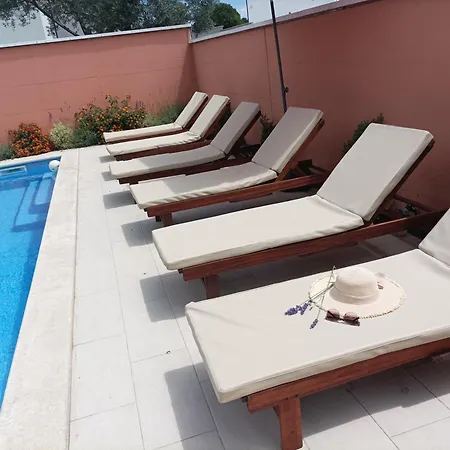 House Monte Cherpo