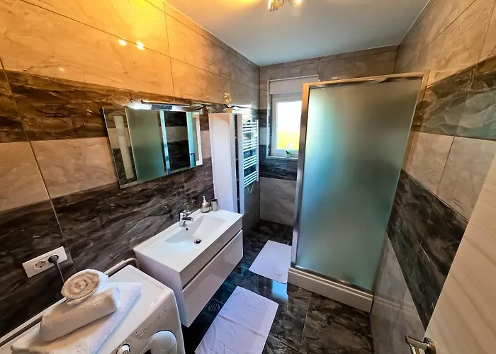 House Monte Cherpo *